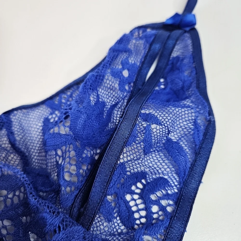NEW Escante Sexy Allover Lace Ruffles Peek-a-boo Cup Teddy Royal Blue One Size